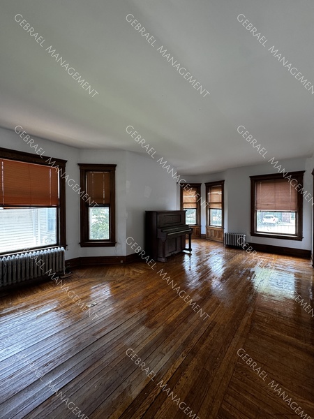 808 Stevens unit 2 photo 4