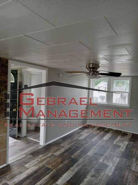 920 Ames st. Unit 3 multi family photo 3