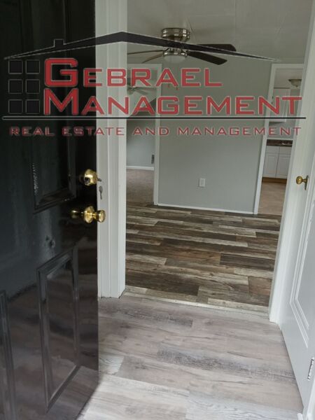 920 Ames st. Unit 3 multi family photo 2